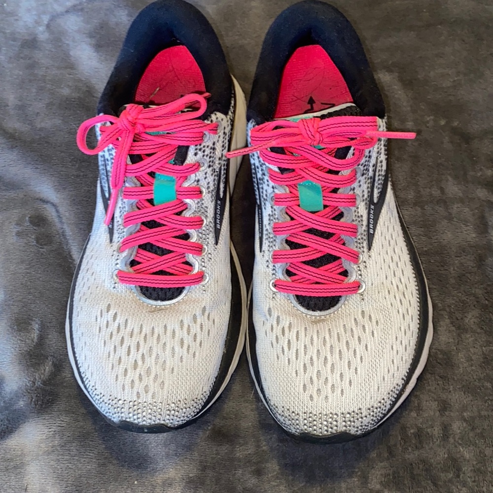 Brooks Ghost 12 shoes